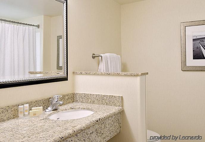 Courtyard Fort Myers At I-75 And Gulf Coast Town Center Estero Ruang foto