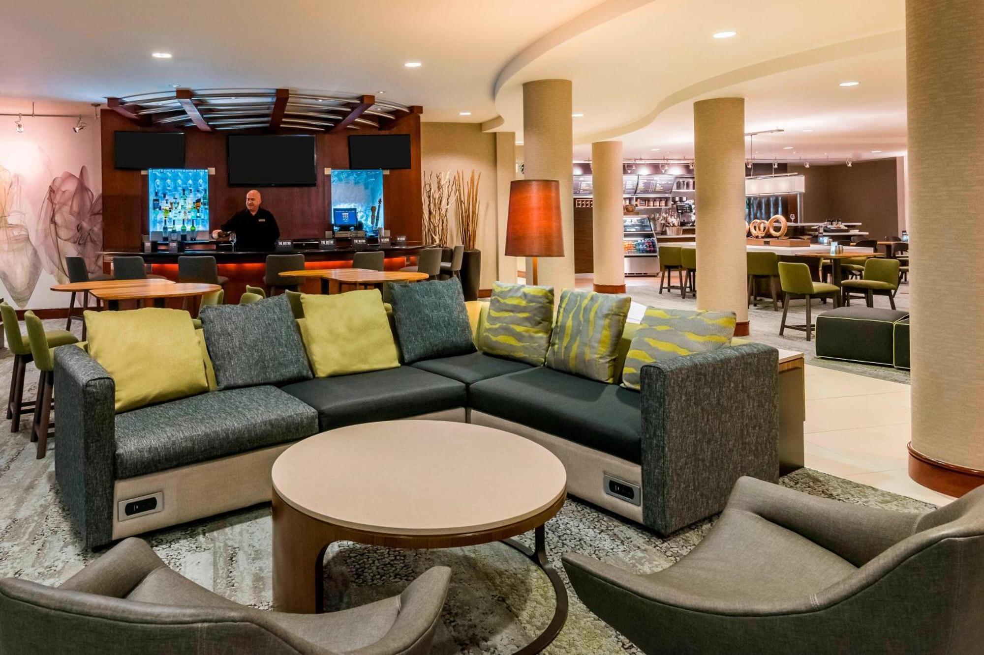 Courtyard Fort Myers At I-75 And Gulf Coast Town Center Estero Bagian luar foto