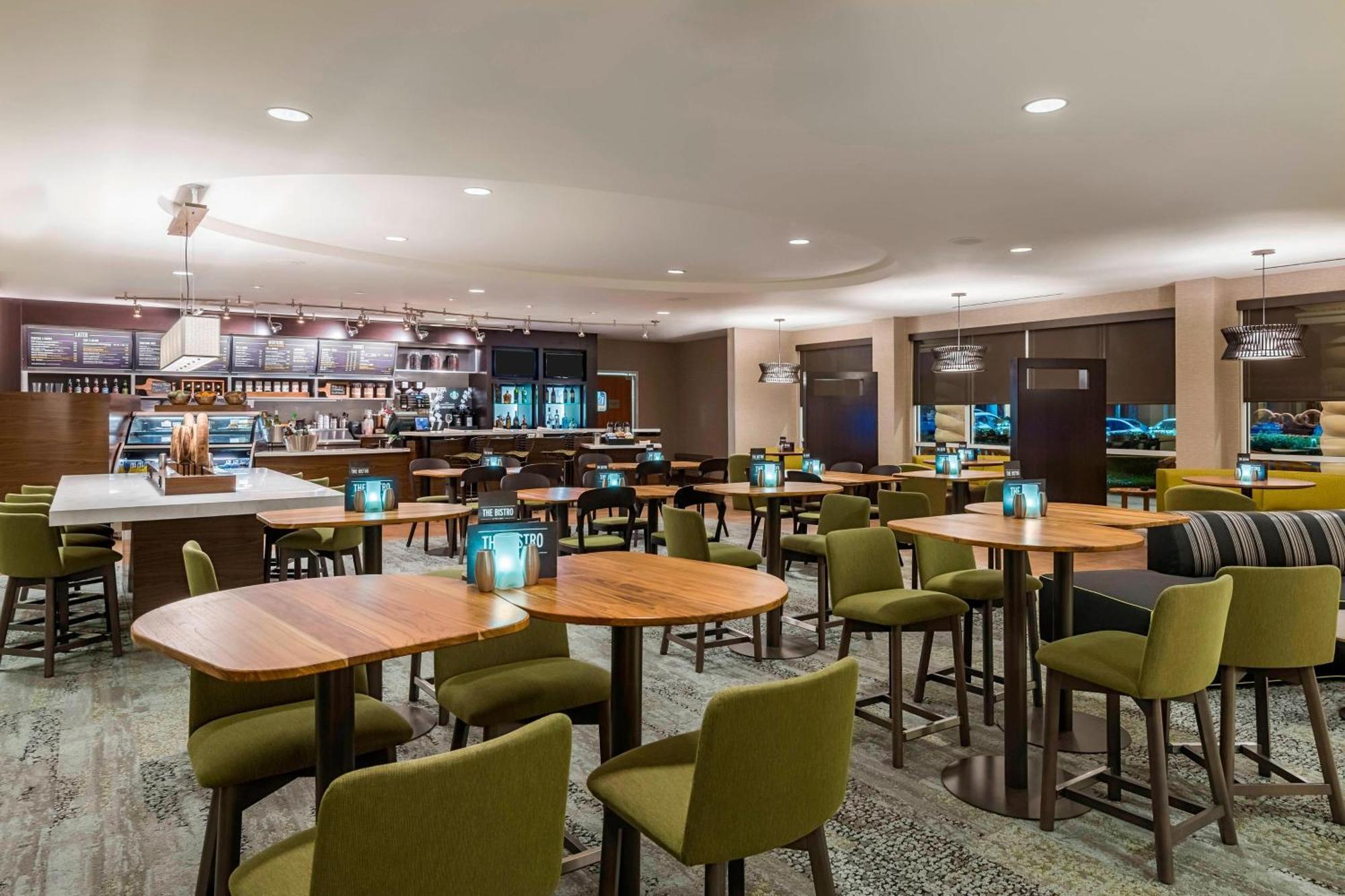 Courtyard Fort Myers At I-75 And Gulf Coast Town Center Estero Bagian luar foto